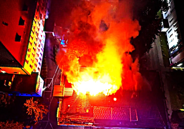 Elbląg tonie albo płonie o 2 w nocy. Przypadek czy ciąg wydarzeń, z którego nikt nie wyciąga wniosków?