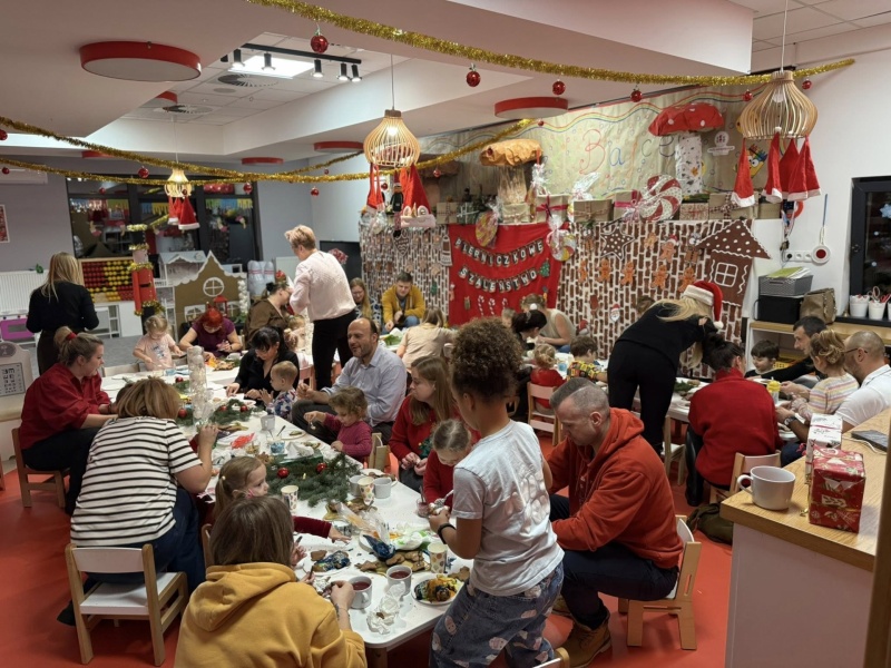 Rodzinne warsztaty piernikowe w Żłobku, Przedszkolu i Zerówce Mały Europejczyk w Elblągu