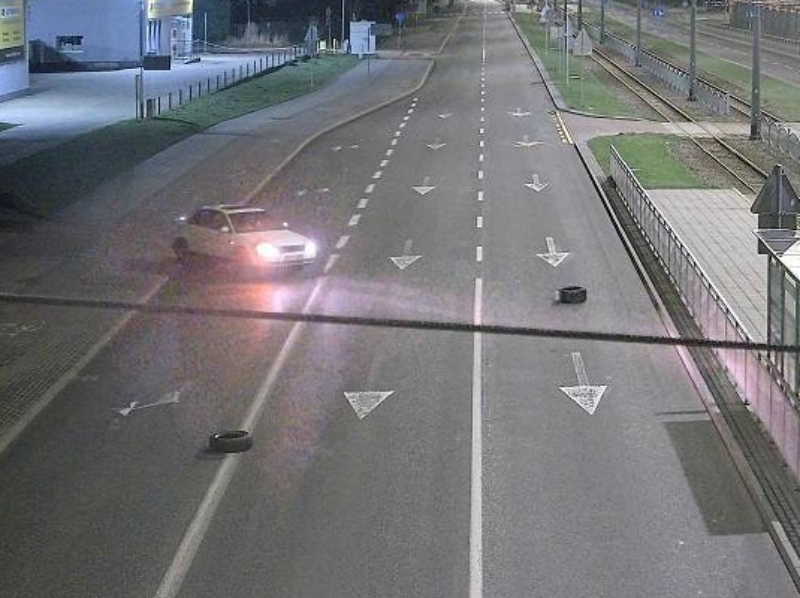 Niebezpieczny „tor przeszkód” na ul. Browarnej. 29-latek sam zgłosił się na policję